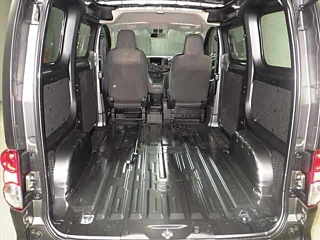 NISSAN NV200 2022