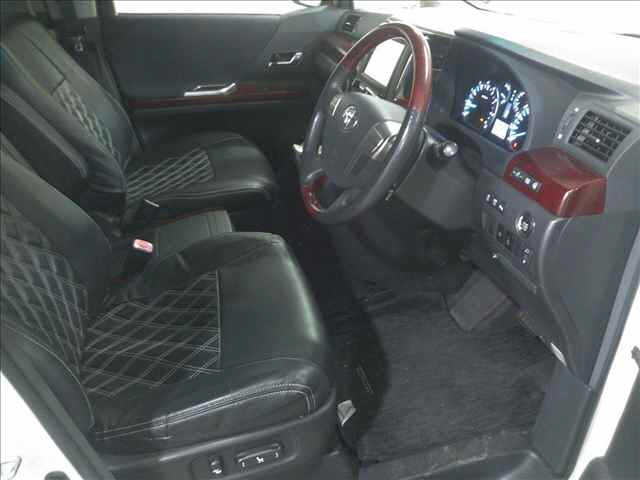 TOYOTA ALPHARD 2008