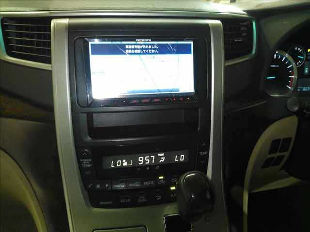 TOYOTA VELLFIRE 2008