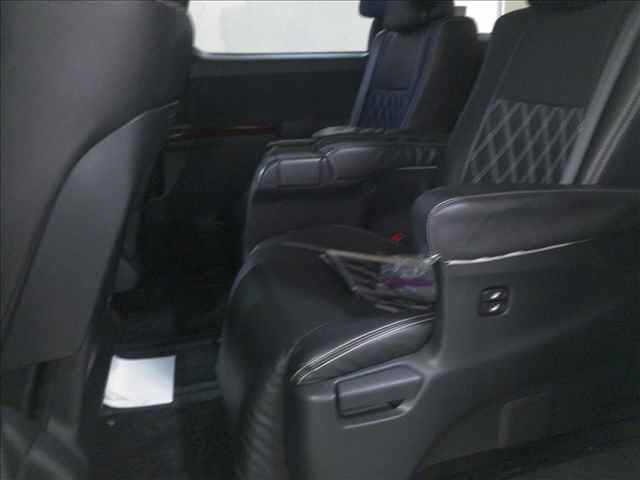 TOYOTA ALPHARD 2008