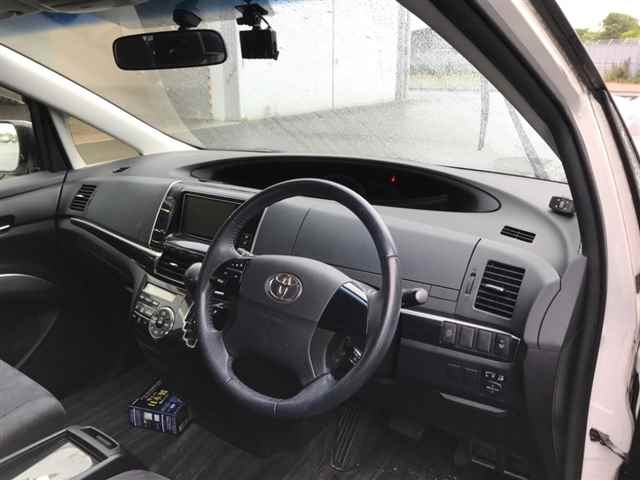 TOYOTA ESTIMA 2013