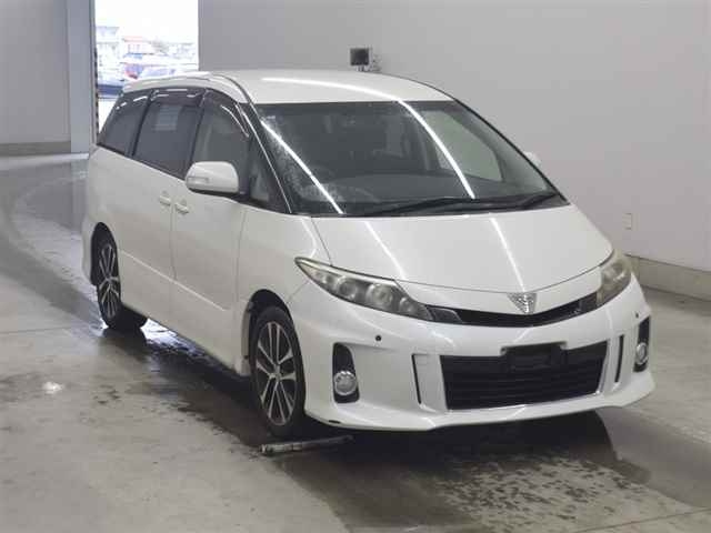 TOYOTA ESTIMA 2013