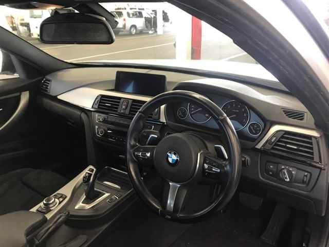 BMW 3 SERIES 2012