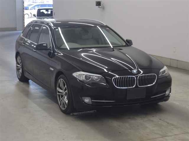 BMW 5 SERIES 2012