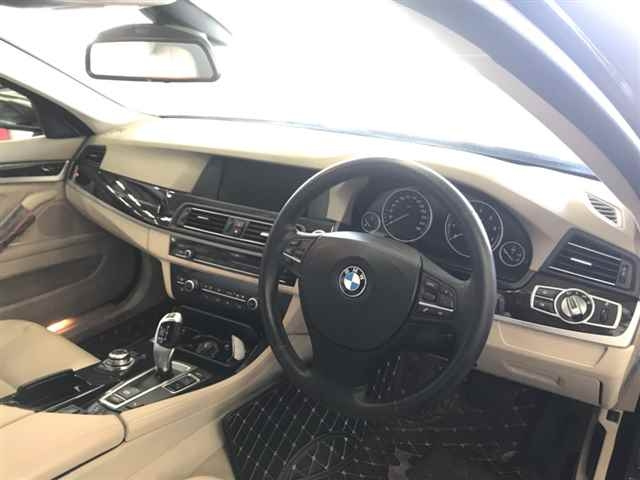 BMW 5 SERIES 2012