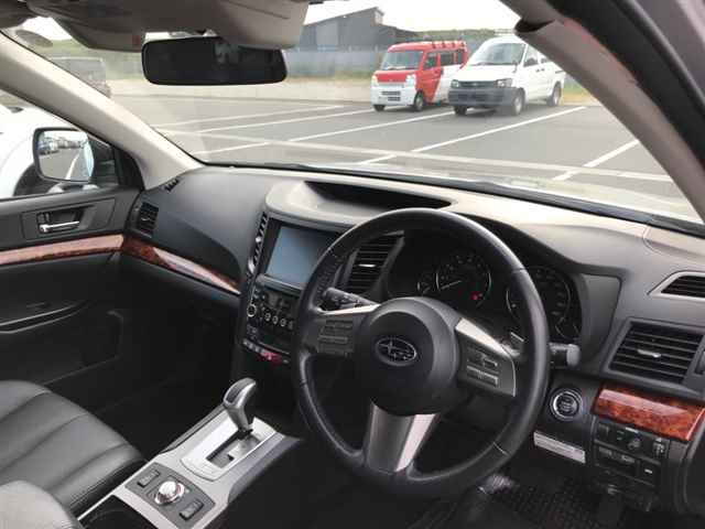 SUBARU LEGACY 2010