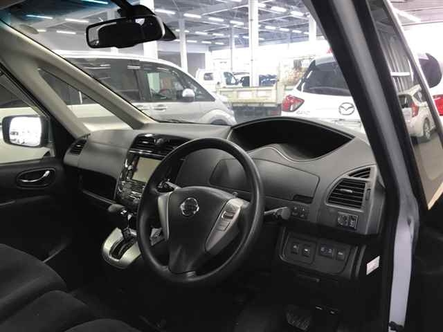 NISSAN SERENA 2014