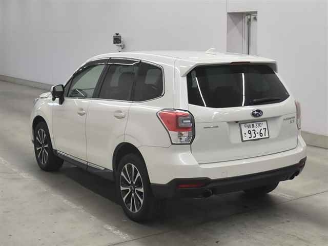 SUBARU FORESTER 2017
