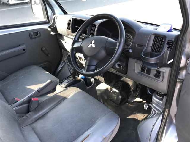 MITSUBISHI MINICAB VAN 2011