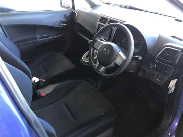 SUBARU TREZIA 2011