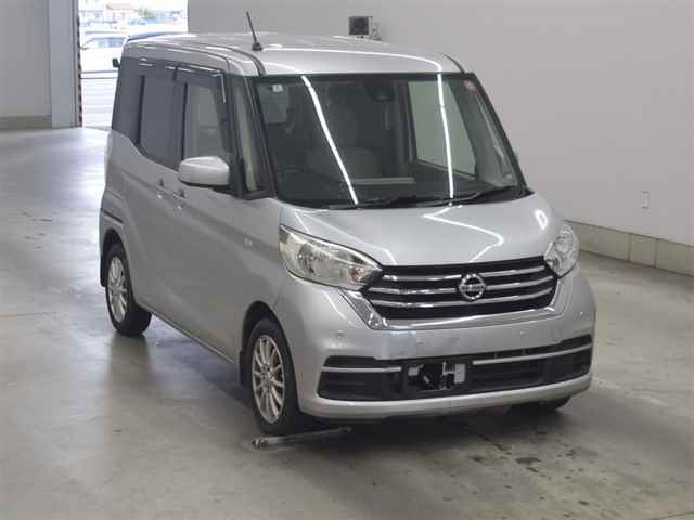 NISSAN DAYZ ROOX 2020