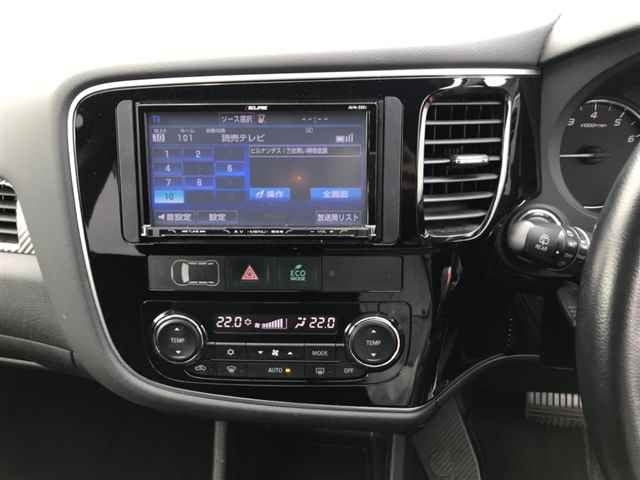 MITSUBISHI OUTLANDER 2014