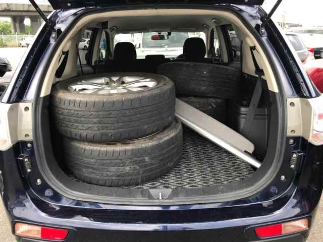 MITSUBISHI OUTLANDER 2014