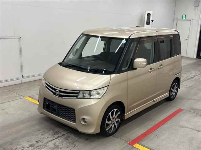 NISSAN ROOX 2010