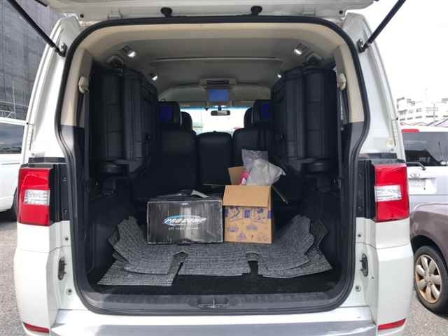 MITSUBISHI DELICA D5 2008