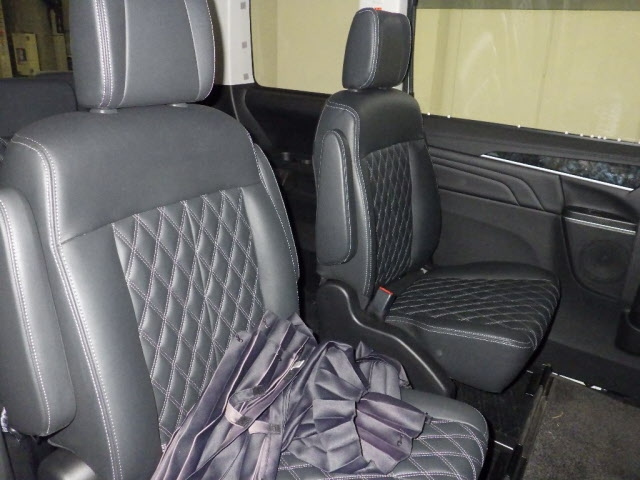 MITSUBISHI DELICA D5 2019