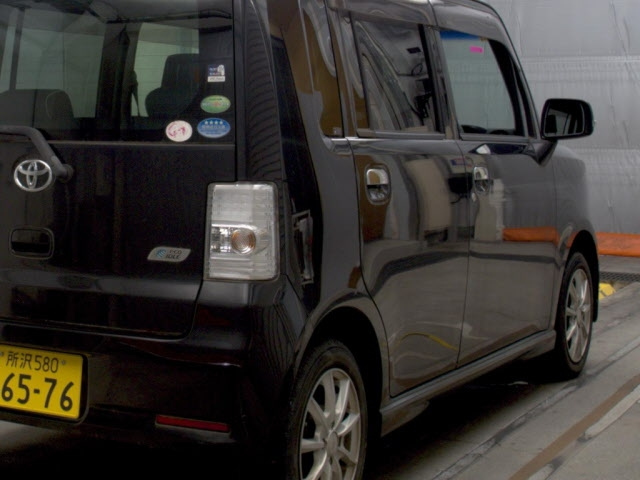TOYOTA PIXIS SPACE 2012