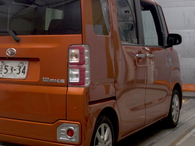 DAIHATSU WAKE 2021