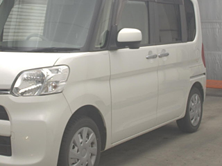 DAIHATSU TANTO 2018