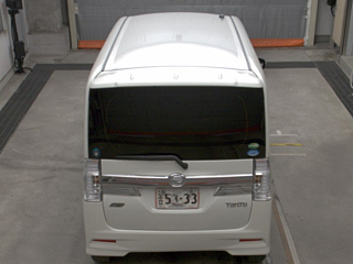 DAIHATSU TANTO 2015