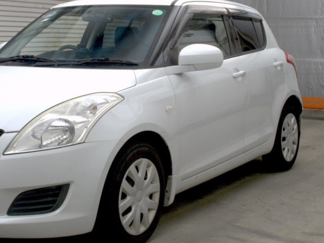 SUZUKI SWIFT 2011