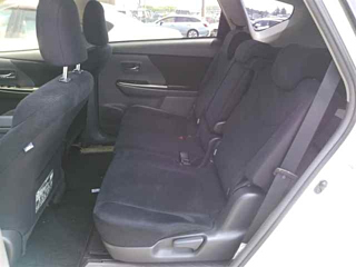 TOYOTA PRIUS ALPHA 2013