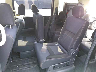 NISSAN SERENA 2010