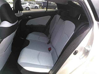 TOYOTA PRIUS 2016