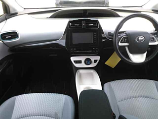 TOYOTA PRIUS 2016