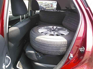 NISSAN JUKE 2012