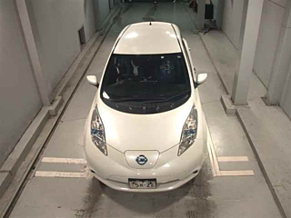 NISSAN LEAF 2016