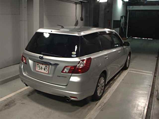 SUBARU EXIGA 2010