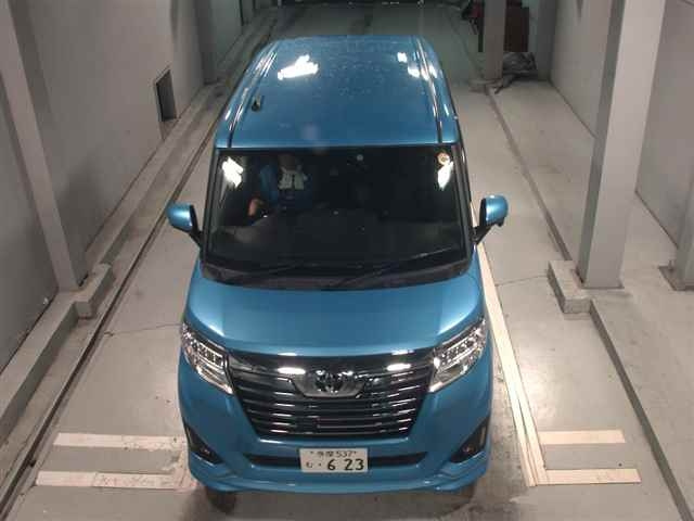 TOYOTA ROOMY 2018