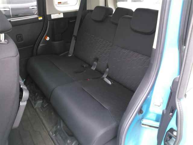 TOYOTA ROOMY 2018