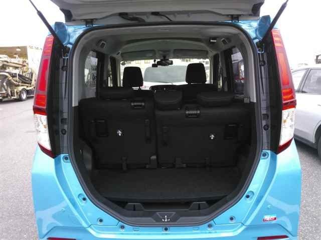 TOYOTA ROOMY 2018