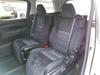 TOYOTA VELLFIRE 2019