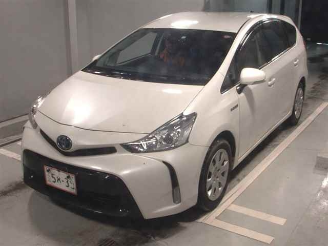 TOYOTA PRIUS ALPHA 2020
