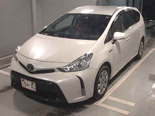 TOYOTA PRIUS ALPHA 2020
