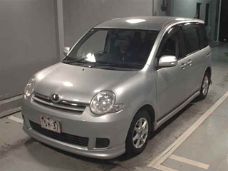 TOYOTA SIENTA 2010
