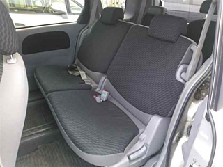 TOYOTA SIENTA 2010