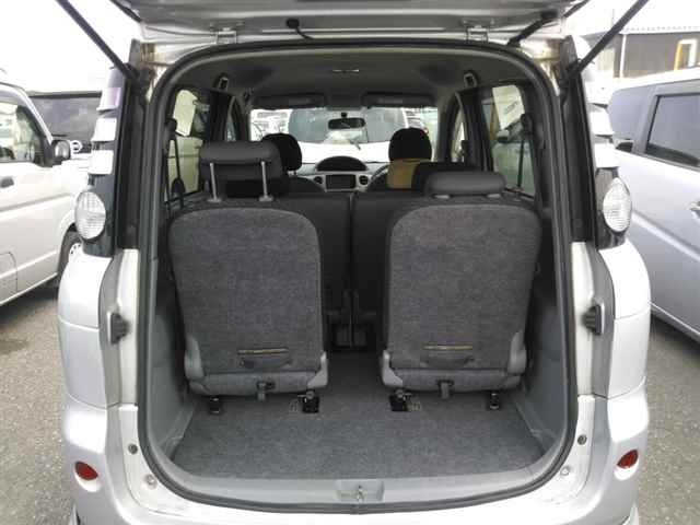 TOYOTA SIENTA 2010