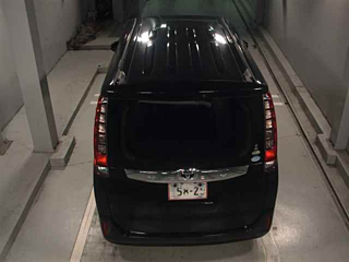 TOYOTA NOAH 2015