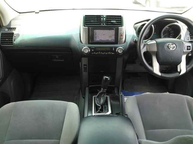 TOYOTA LAND CRUISER PRADO 2010