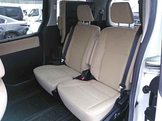 TOYOTA NOAH 2015