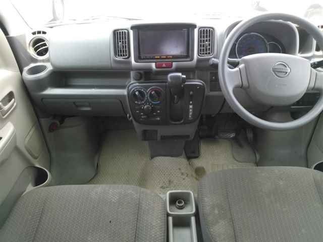 NISSAN CLIPPER VAN 2018