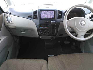 NISSAN ROOX 2011