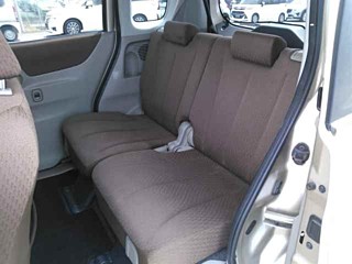 NISSAN ROOX 2011