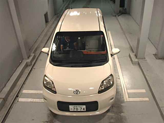 TOYOTA PORTE 2012