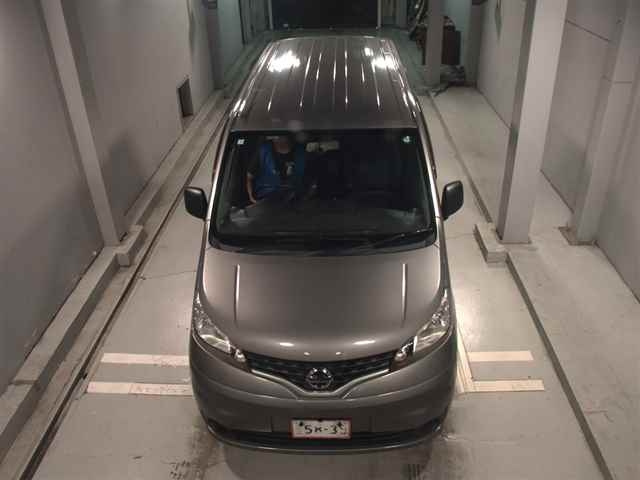 NISSAN NV200 2019