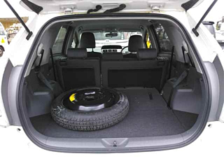 TOYOTA PRIUS ALPHA 2011